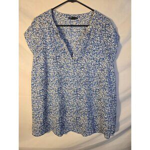 Hilary Radley Womens Plus Size XXL 2X Blue Floral Vneck Shirt Blouse Top